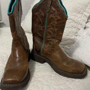 Justin’s Gypsy Cowboy boots